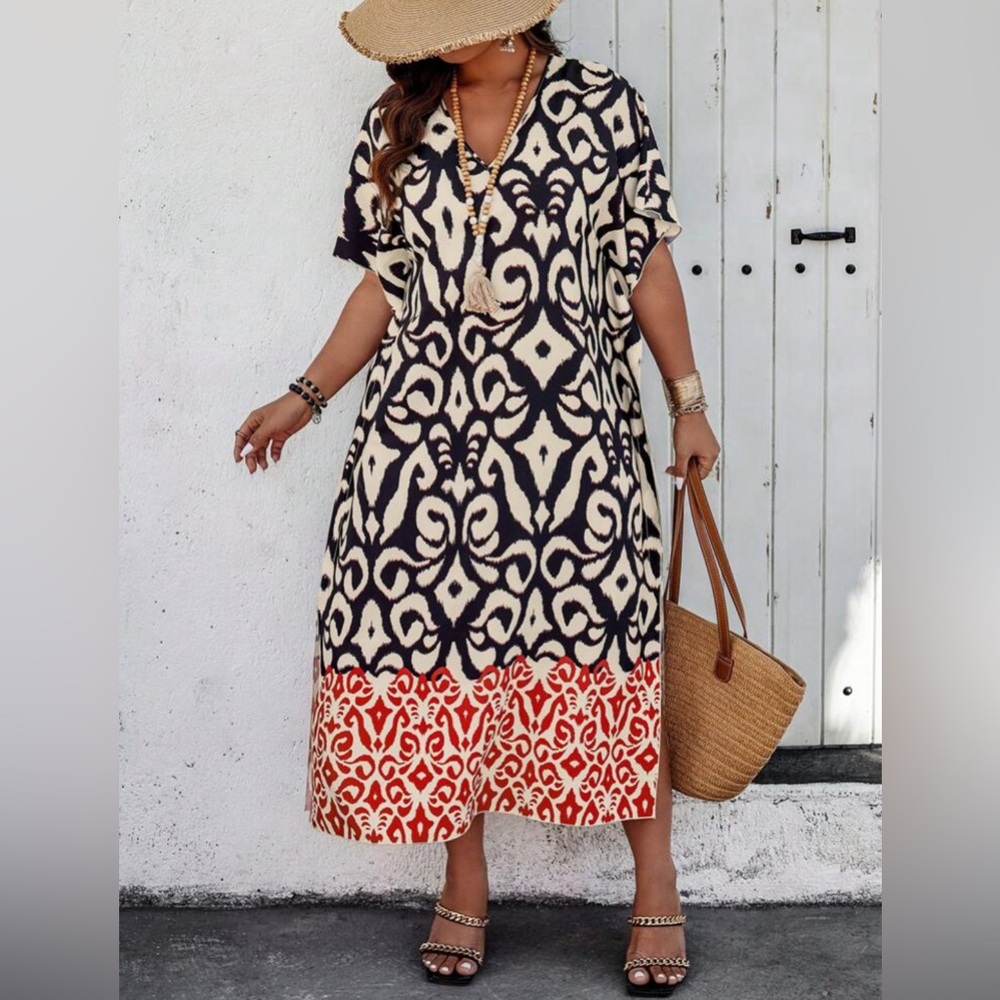 Graphic Print. Batwing. Vneck. Dress